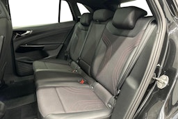 musta Volkswagen ID.4 2023 kuva 10.