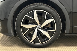musta Volkswagen ID.4 2023 kuva 11.