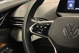 musta Volkswagen ID.4 2023 kuva 18.