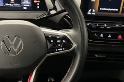 musta Volkswagen ID.4 2023 kuva 19.