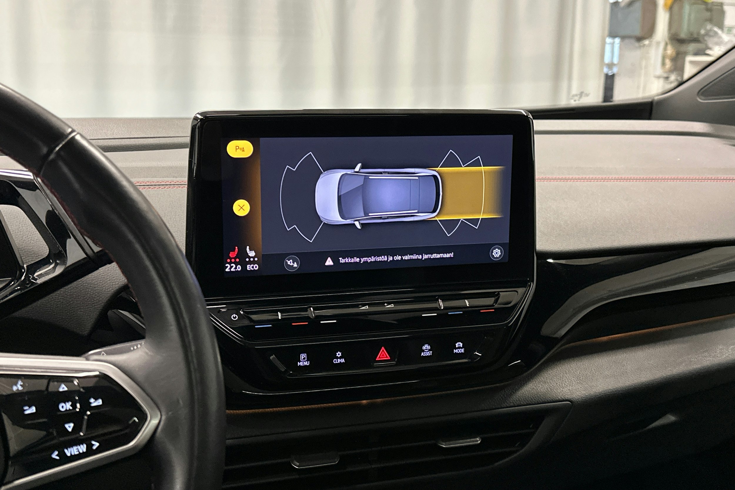 musta Volkswagen ID.4 2023 kuva 32.