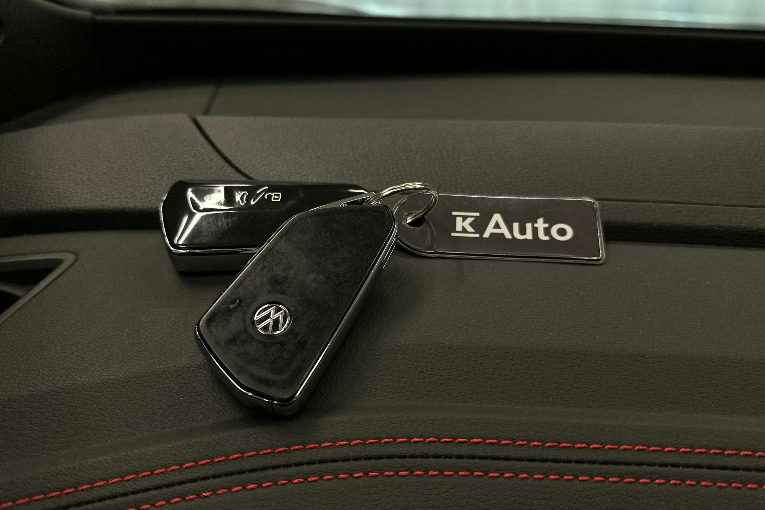 musta Volkswagen ID.4 2023 kuva 34.