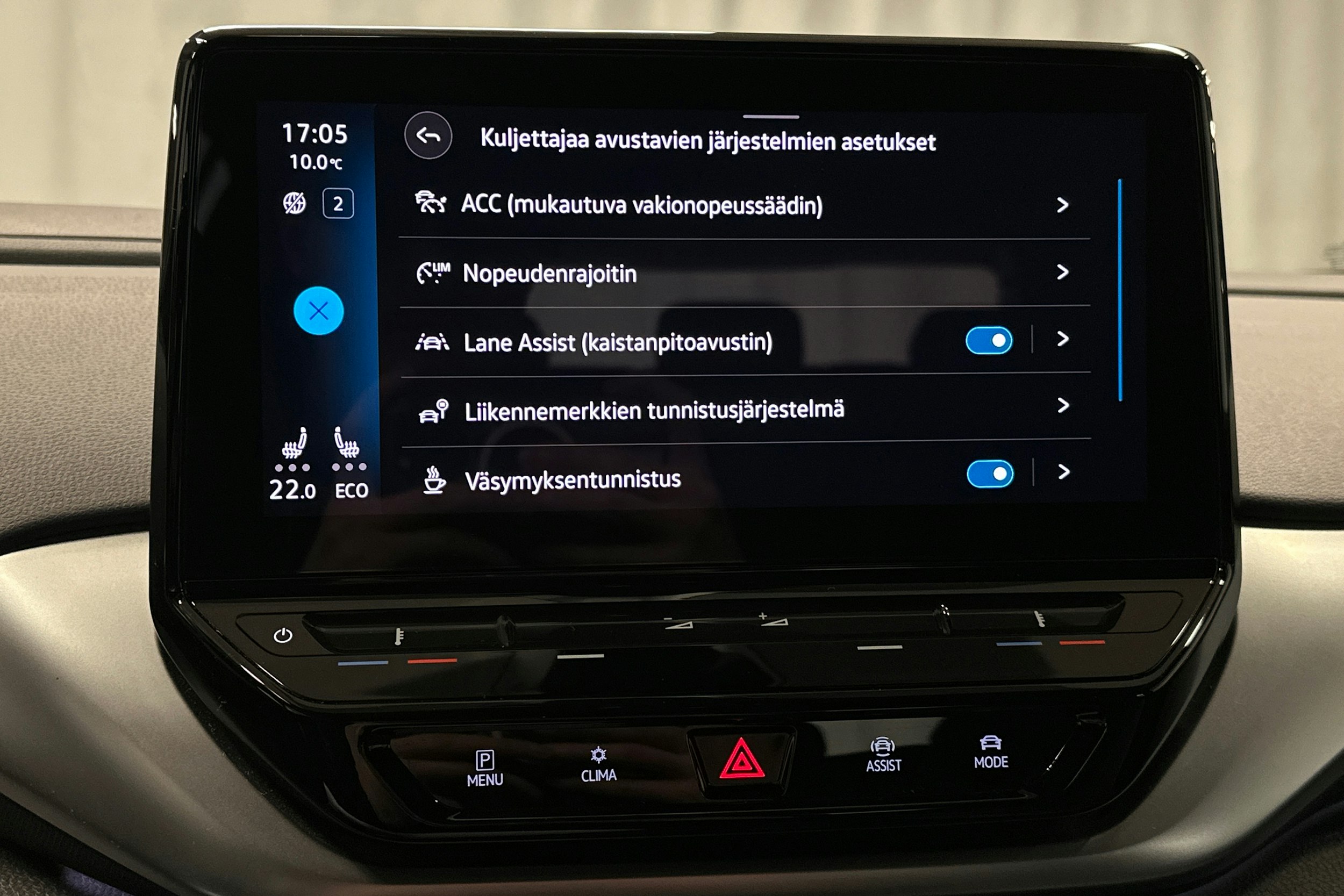 musta Volkswagen ID.4 2023 kuva 26.