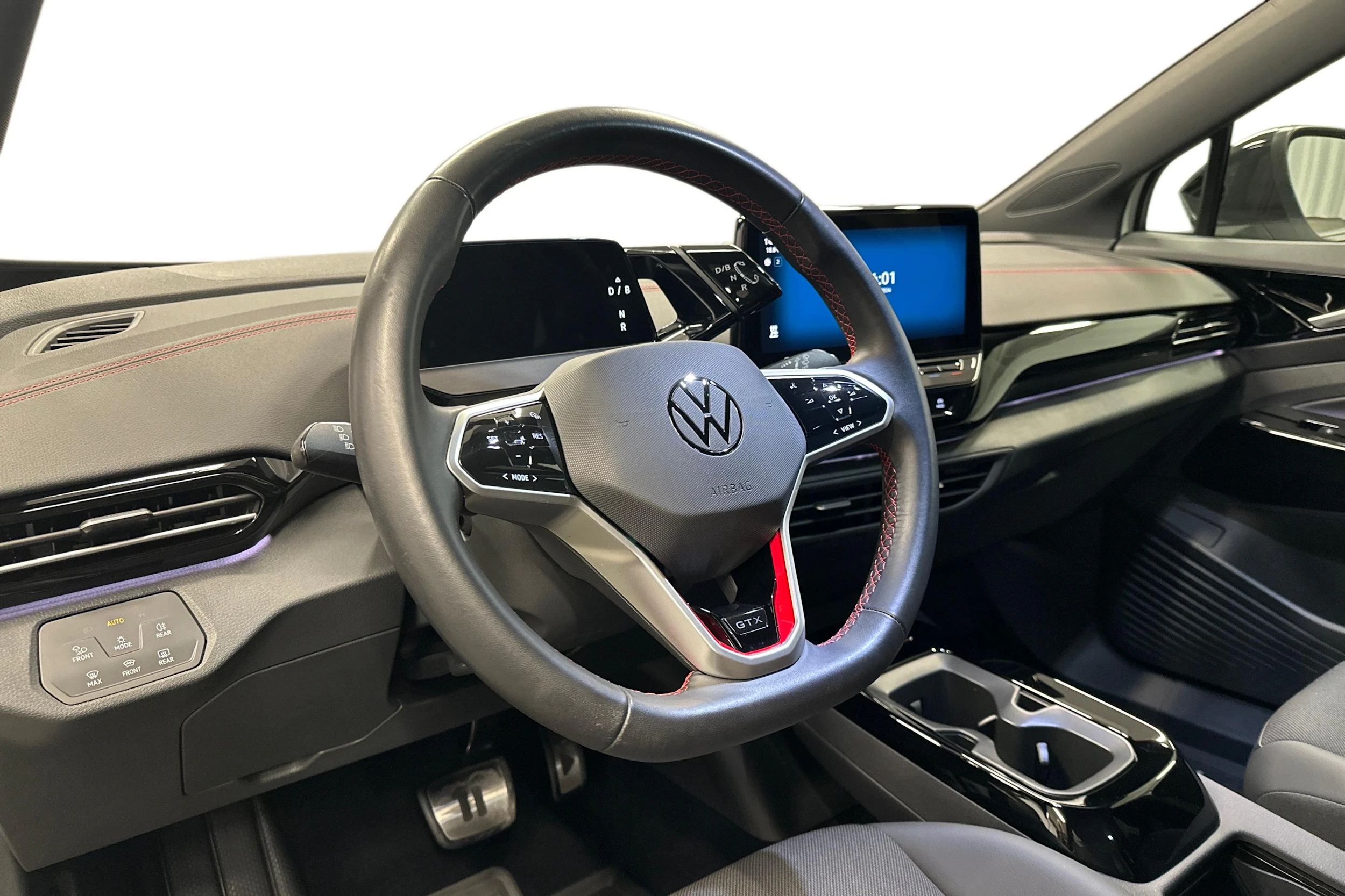 valkoinen Volkswagen ID.4 2023 kuva 8.