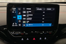 valkoinen Volkswagen ID.4 2023 kuva 24.