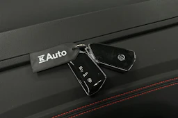 valkoinen Volkswagen ID.4 2023 kuva 41.