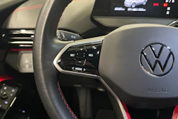 musta Volkswagen ID.4 2023 kuva 15.
