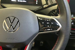 musta Volkswagen ID.4 2023 kuva 16.