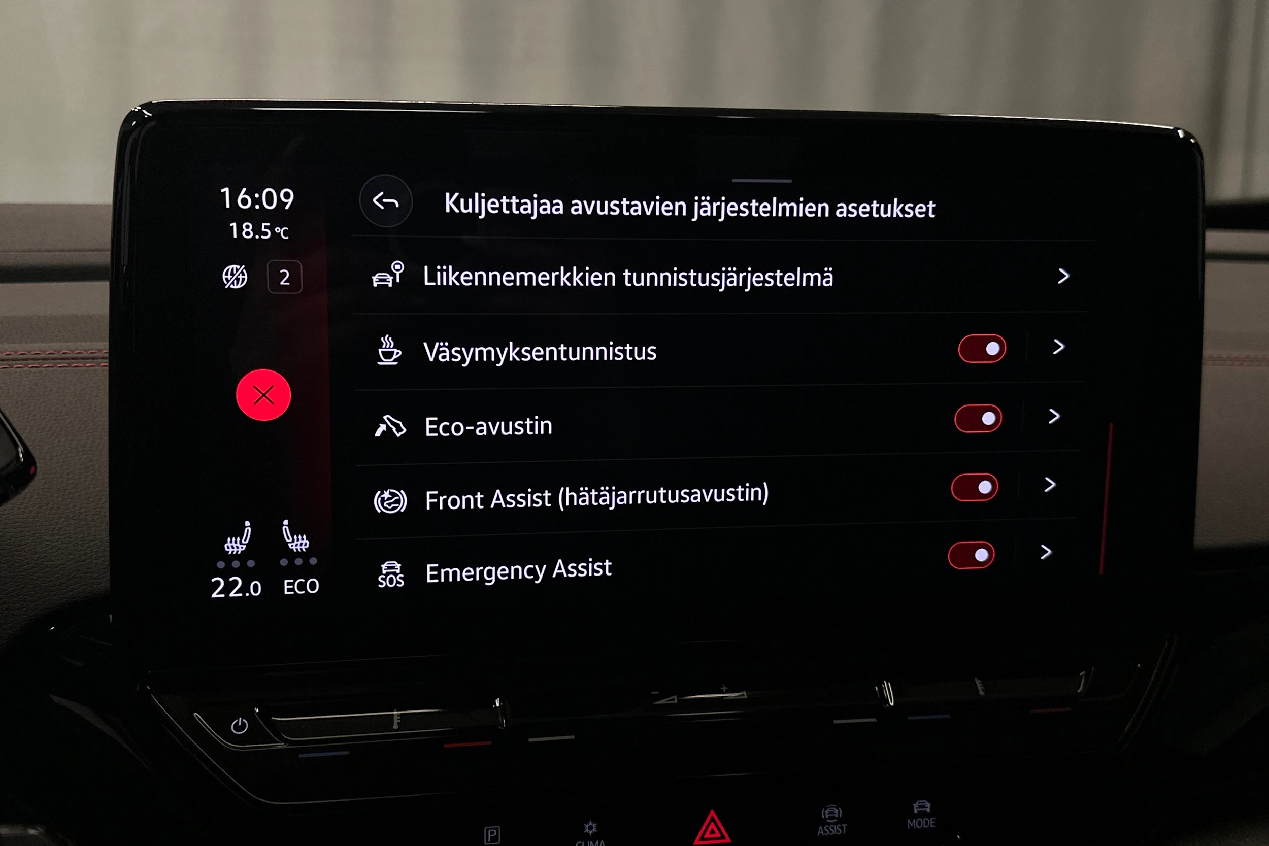 musta Volkswagen ID.4 2023 kuva 33.