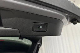 harmaa Volkswagen ID.4 2023 kuva 26.