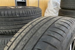 Sininen Volkswagen ID.4 2024 kuva 15.