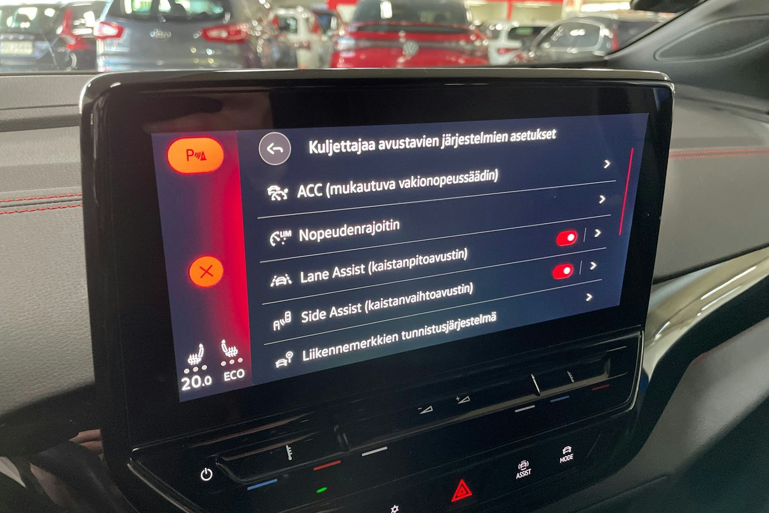 Sininen Volkswagen ID.4 2024 kuva 21.