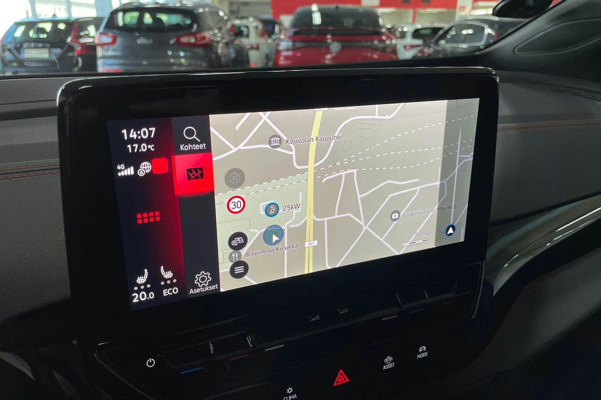 Sininen Volkswagen ID.4 2024 kuva 24.