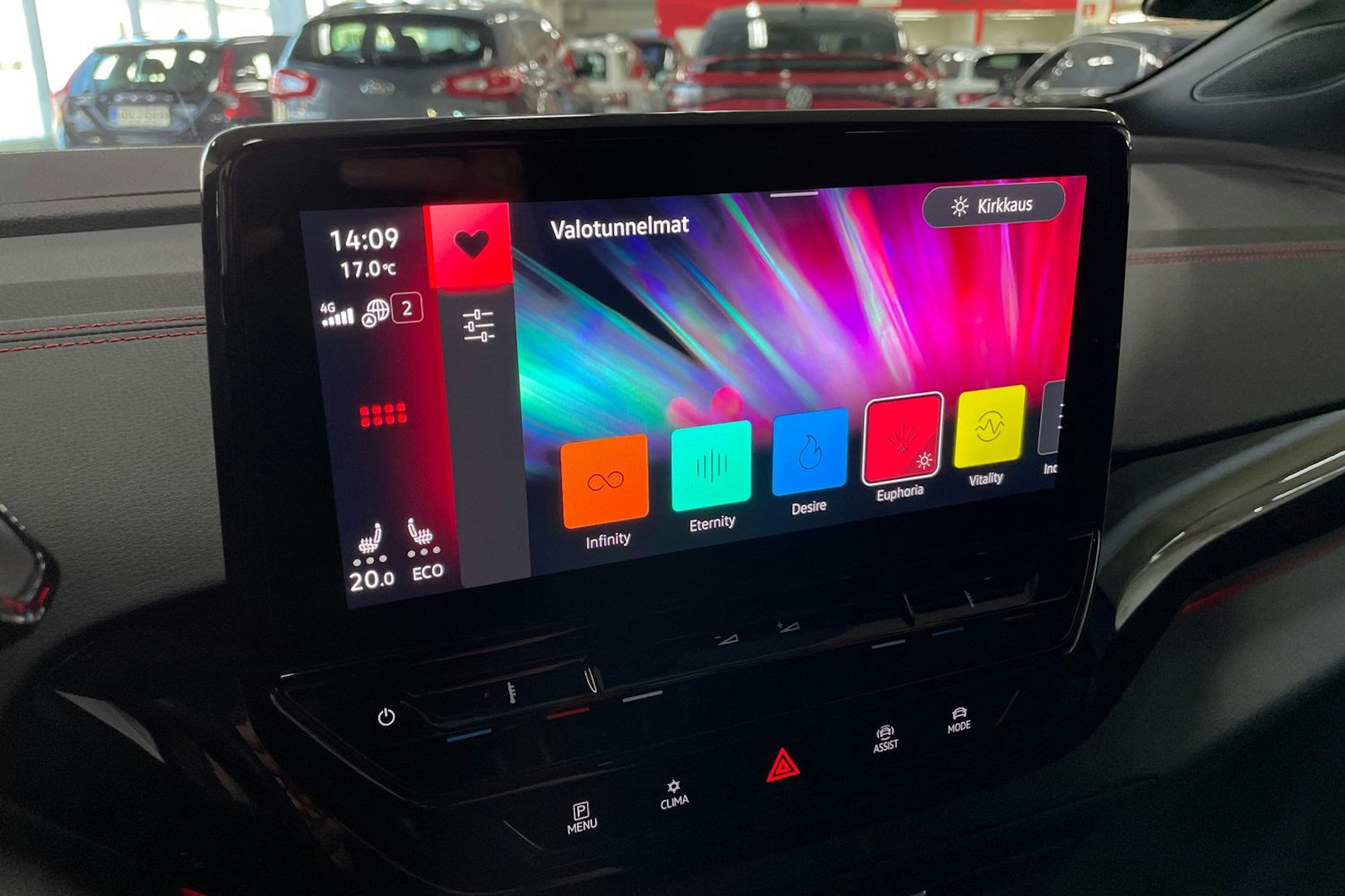 Sininen Volkswagen ID.4 2024 kuva 25.