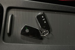 Sininen Volkswagen ID.4 2024 kuva 36.