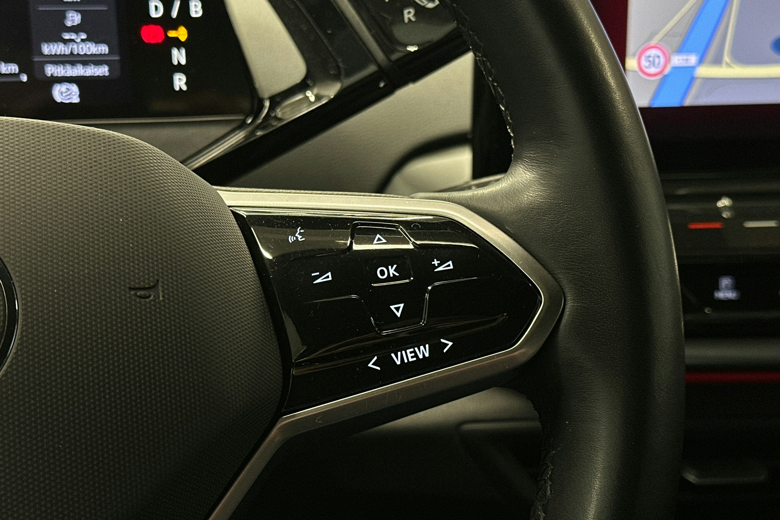 musta Volkswagen ID.4 2023 kuva 18.