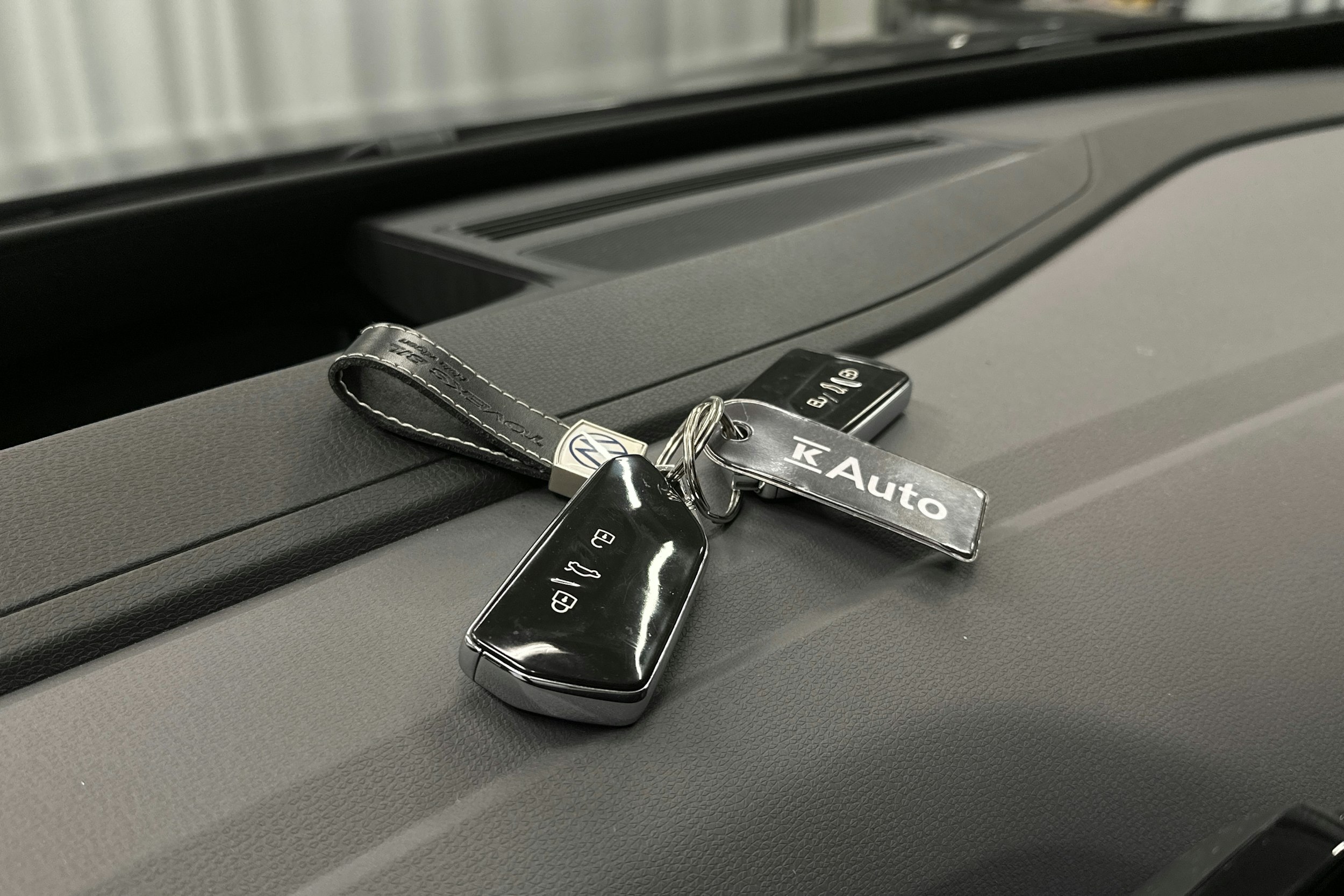 musta Volkswagen ID.4 2023 kuva 29.