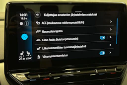 valkoinen Volkswagen ID.4 2023 kuva 28.