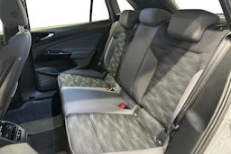 harmaa Volkswagen ID.4 2023 kuva 8.