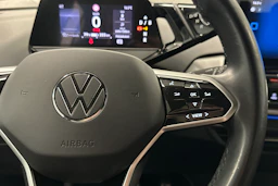 harmaa Volkswagen ID.4 2023 kuva 12.