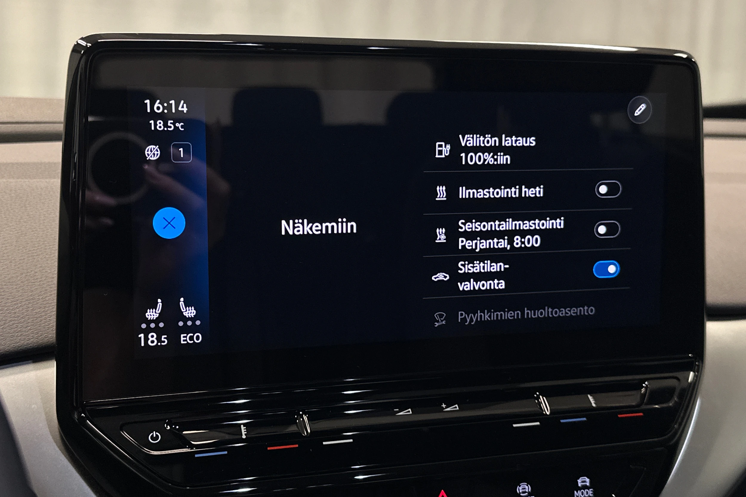 harmaa Volkswagen ID.4 2023 kuva 33.