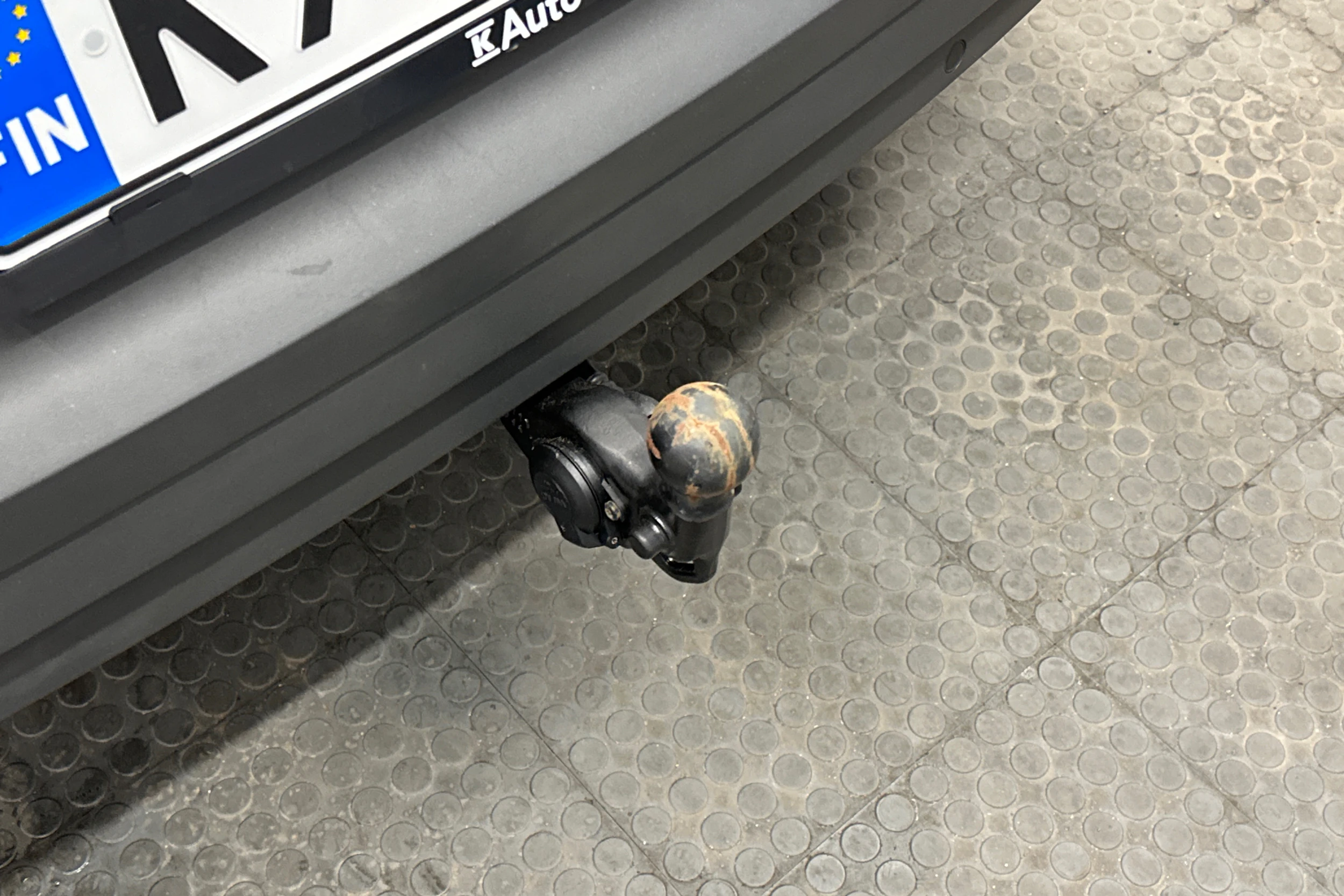 harmaa Volkswagen ID.4 2023 kuva 42.