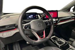 punainen Volkswagen ID.4 2023 kuva 6.