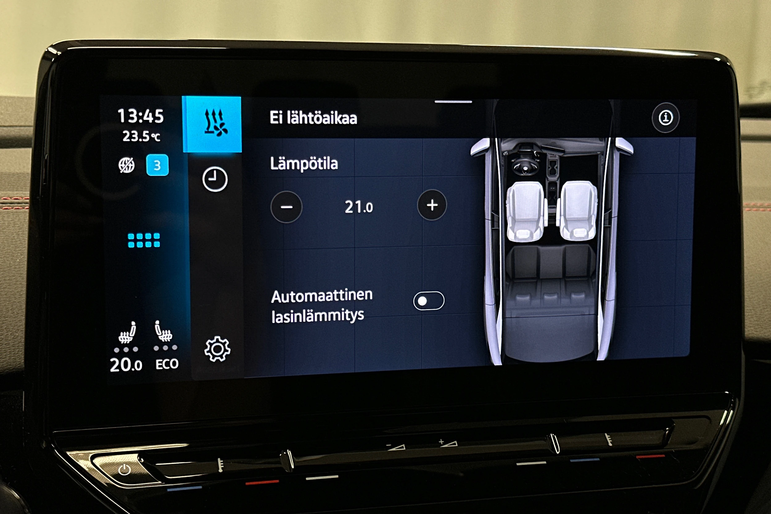 punainen Volkswagen ID.4 2023 kuva 28.