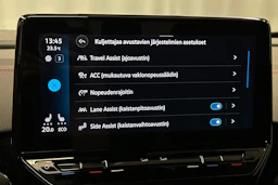 punainen Volkswagen ID.4 2023 kuva 29.