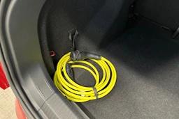 punainen Volkswagen ID.4 2023 kuva 39.