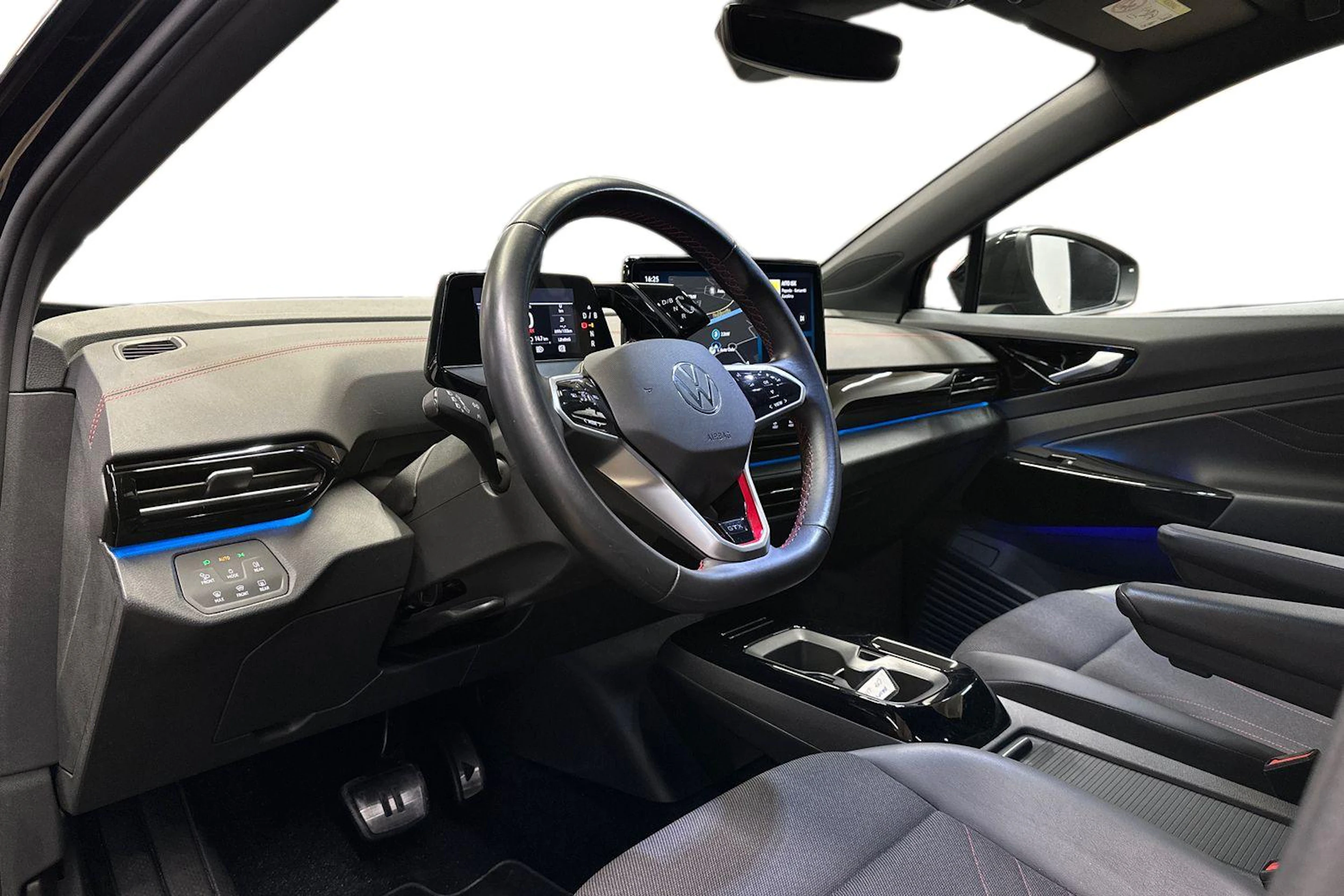 musta Volkswagen ID.4 2023 kuva 6.