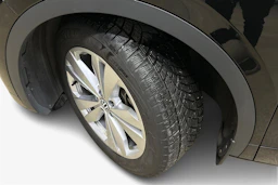 musta Volkswagen ID.4 2023 kuva 9.