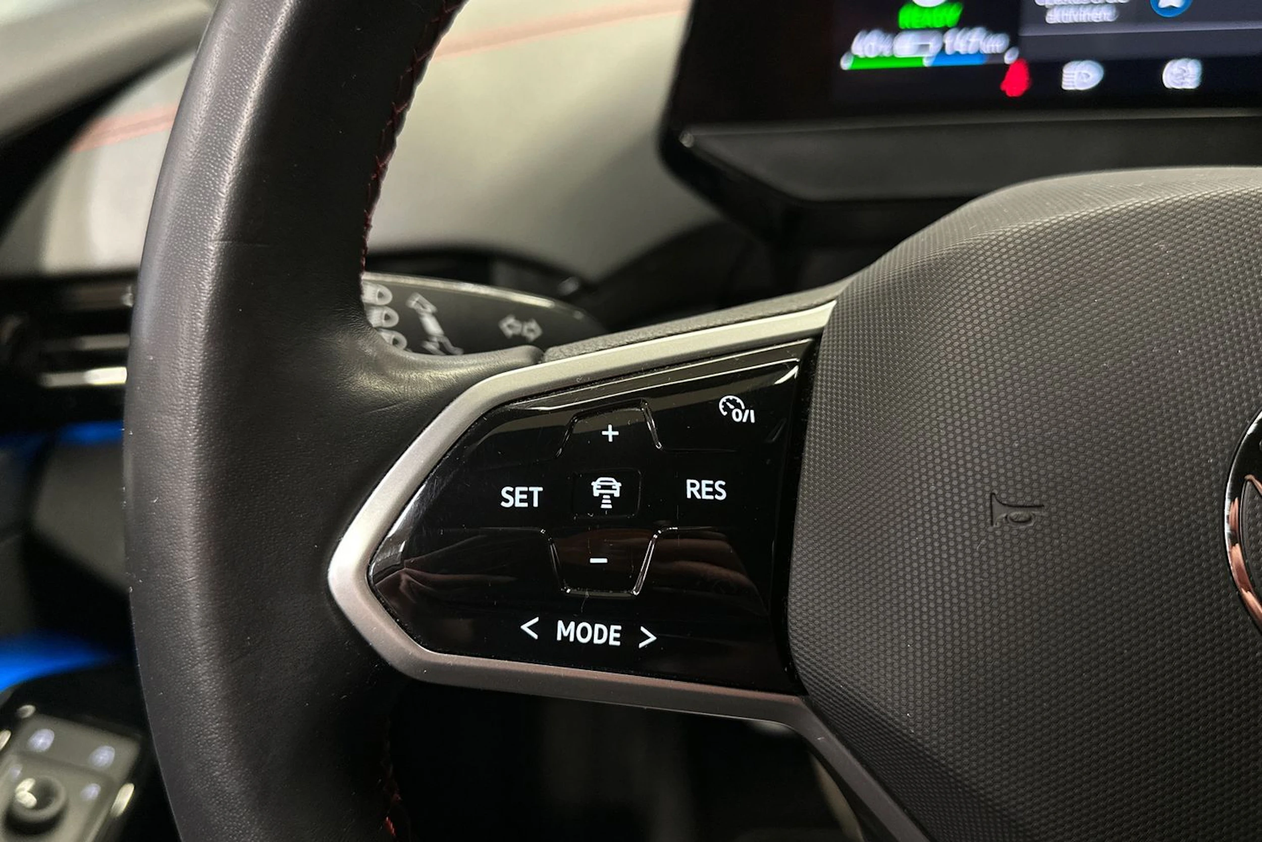 musta Volkswagen ID.4 2023 kuva 20.