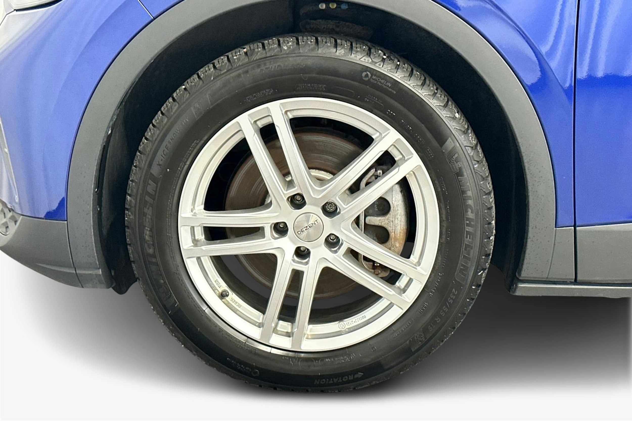 sininen Volkswagen ID.4 2023 kuva 11.