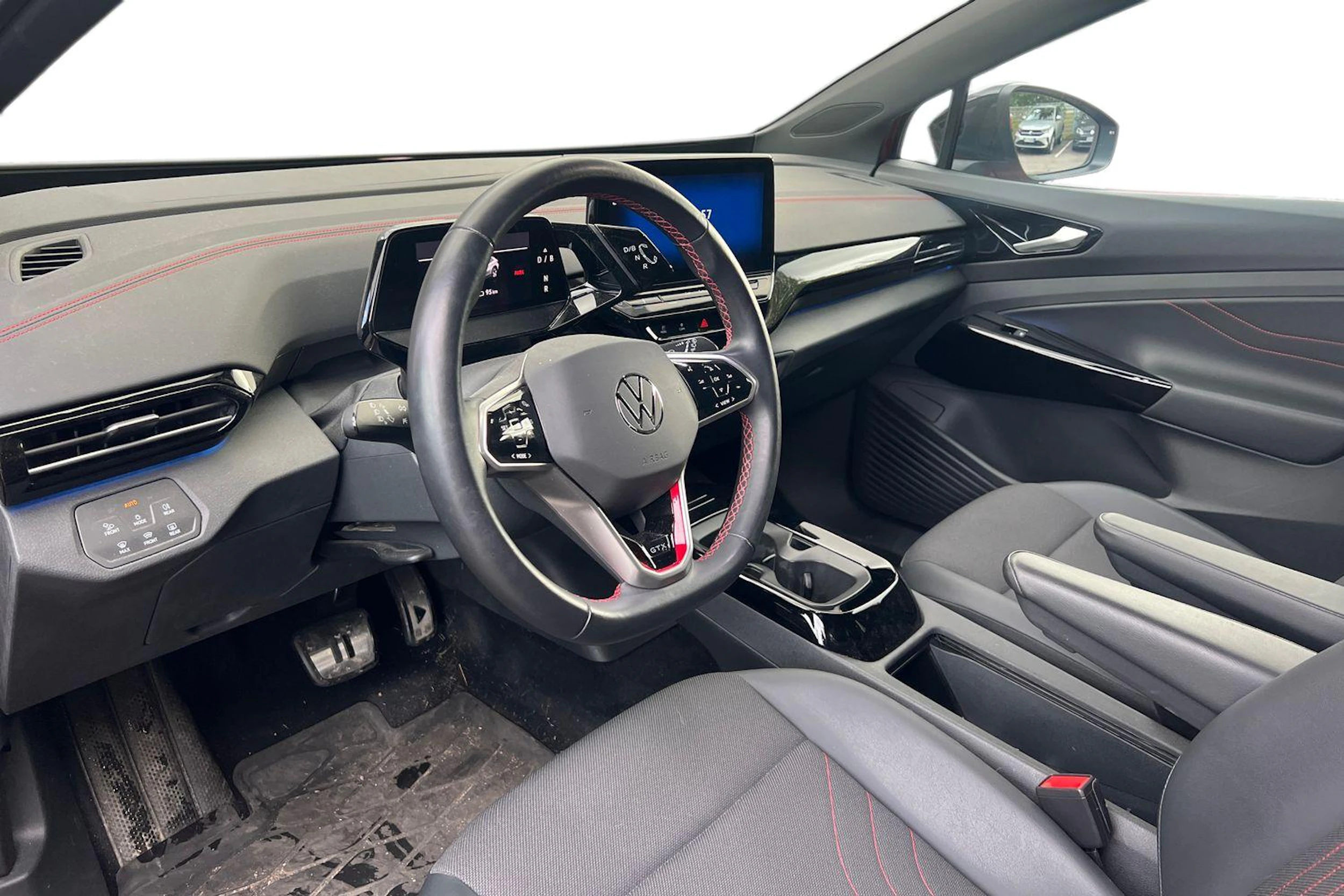 punainen Volkswagen ID.4 2023 kuva 3.