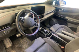 punainen Volkswagen ID.4 2023 kuva 3.