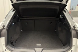 valkoinen Volkswagen ID.4 2023 kuva 23.