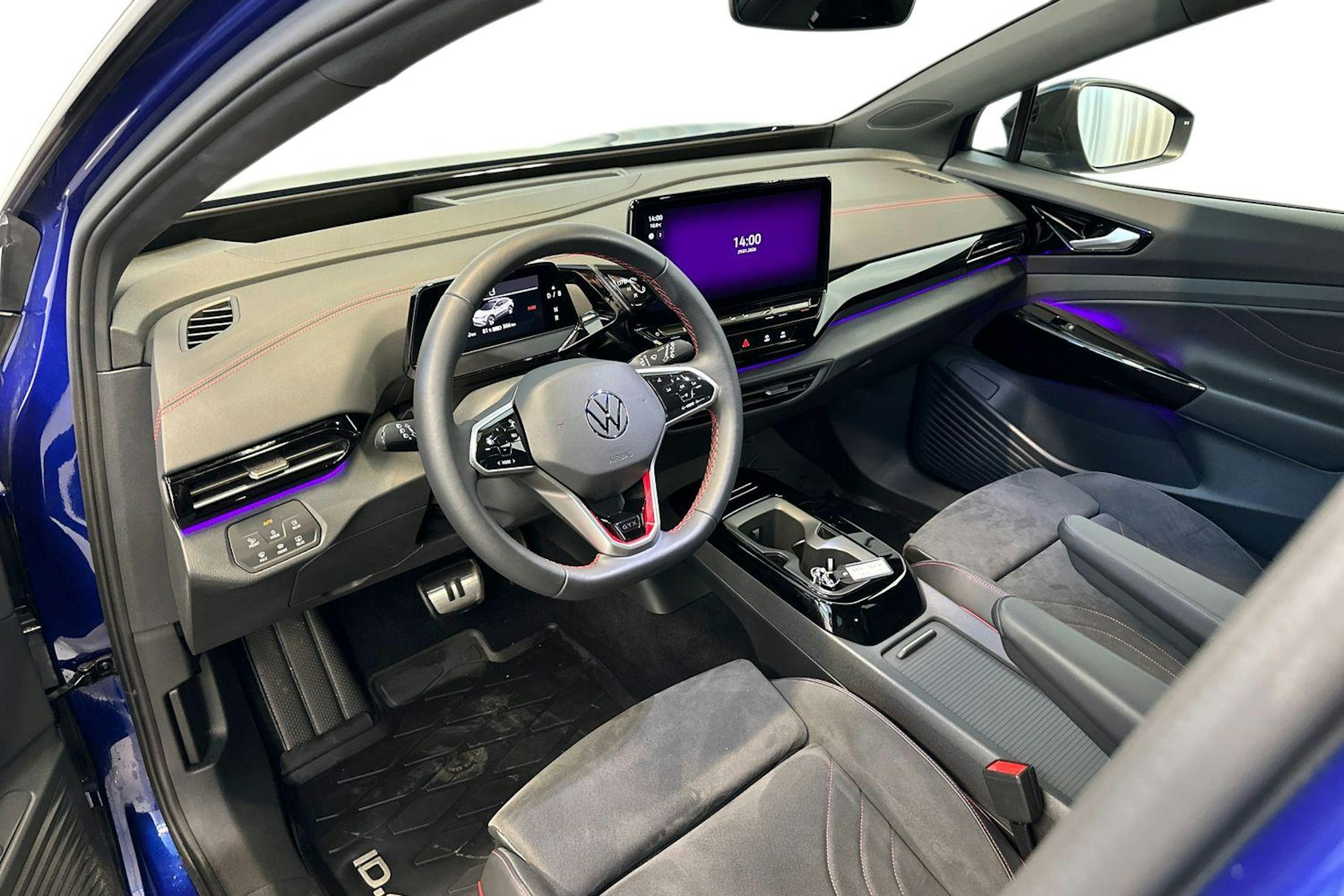 sininen Volkswagen ID.4 2023 kuva 7.