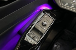 sininen Volkswagen ID.4 2023 kuva 19.