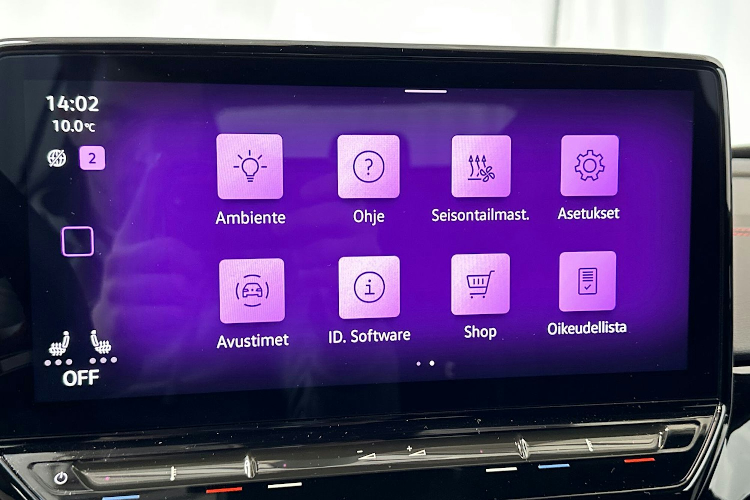 sininen Volkswagen ID.4 2023 kuva 26.