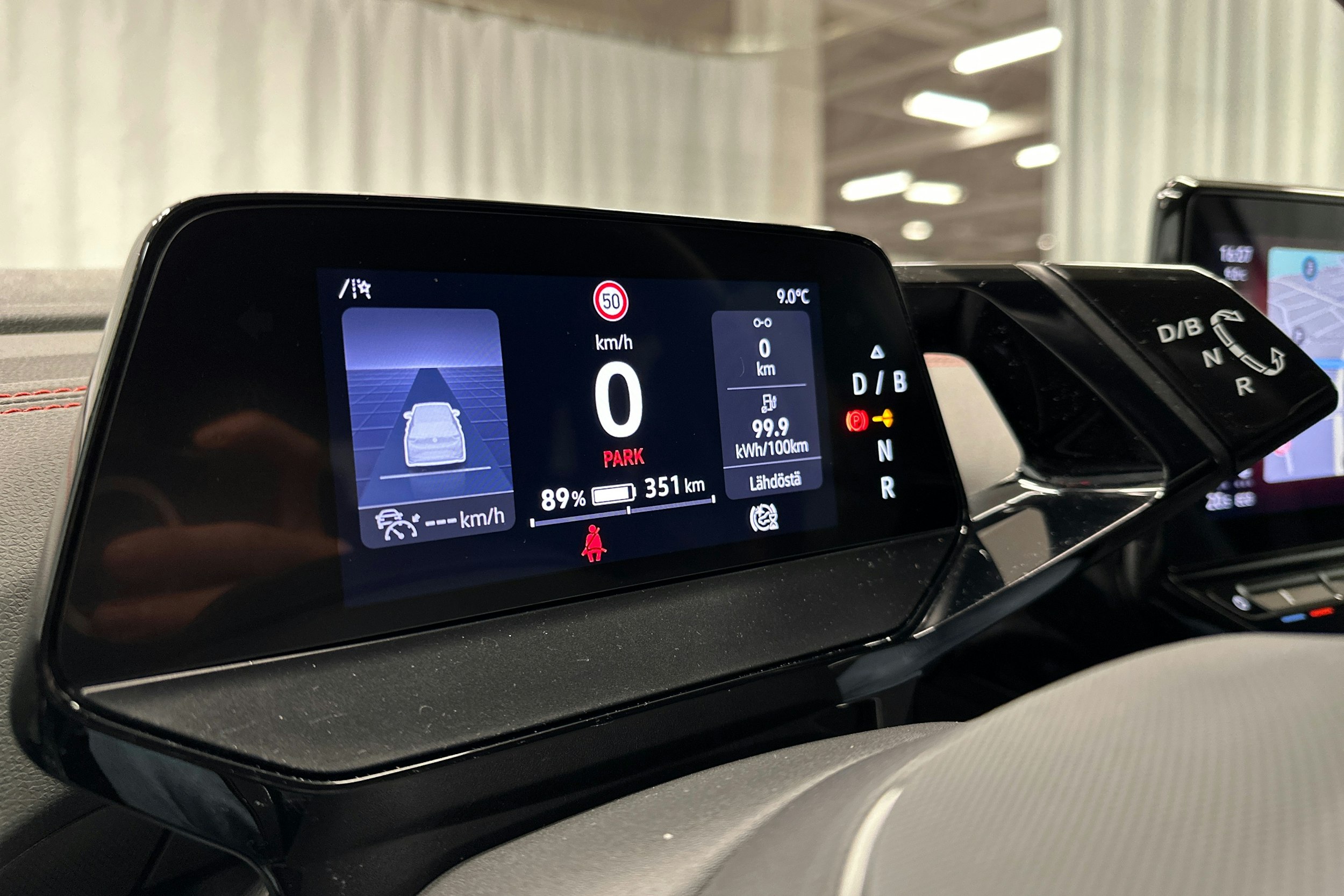 harmaa Volkswagen ID.4 2023 kuva 21.