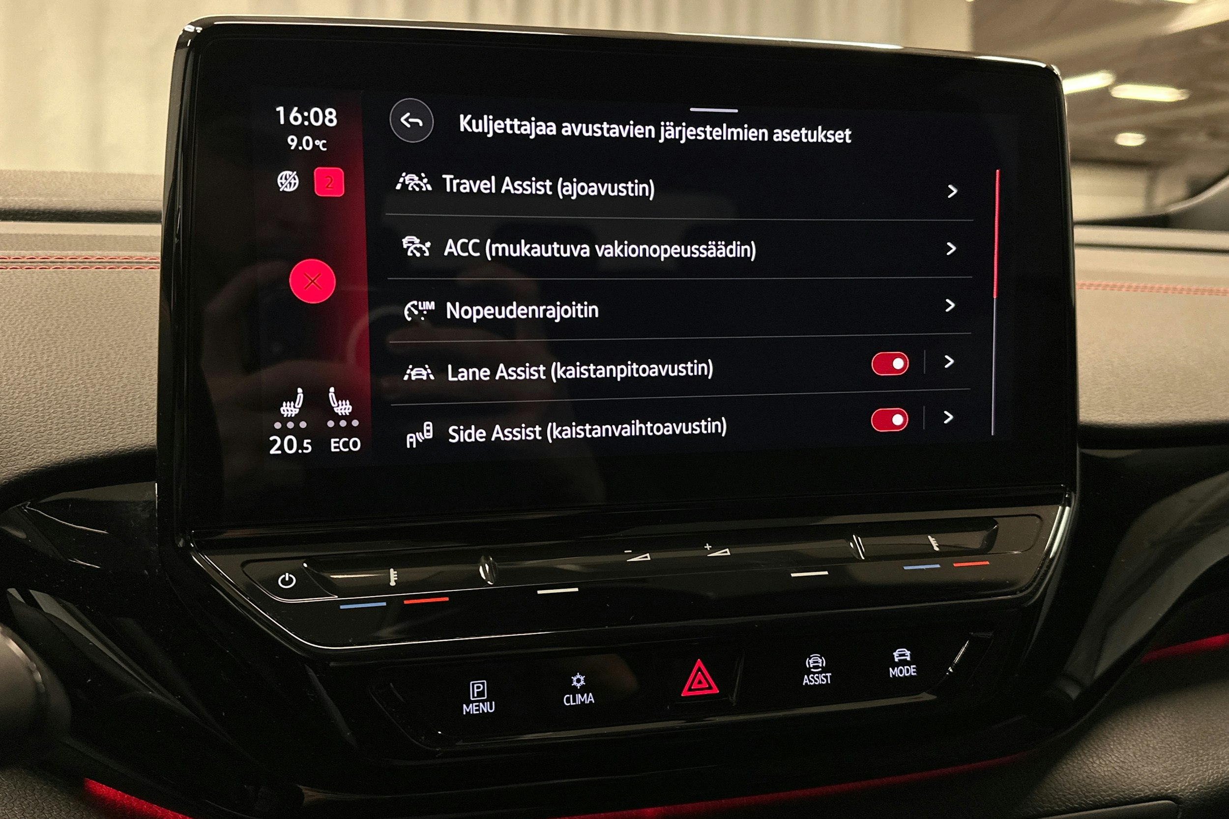 harmaa Volkswagen ID.4 2023 kuva 26.