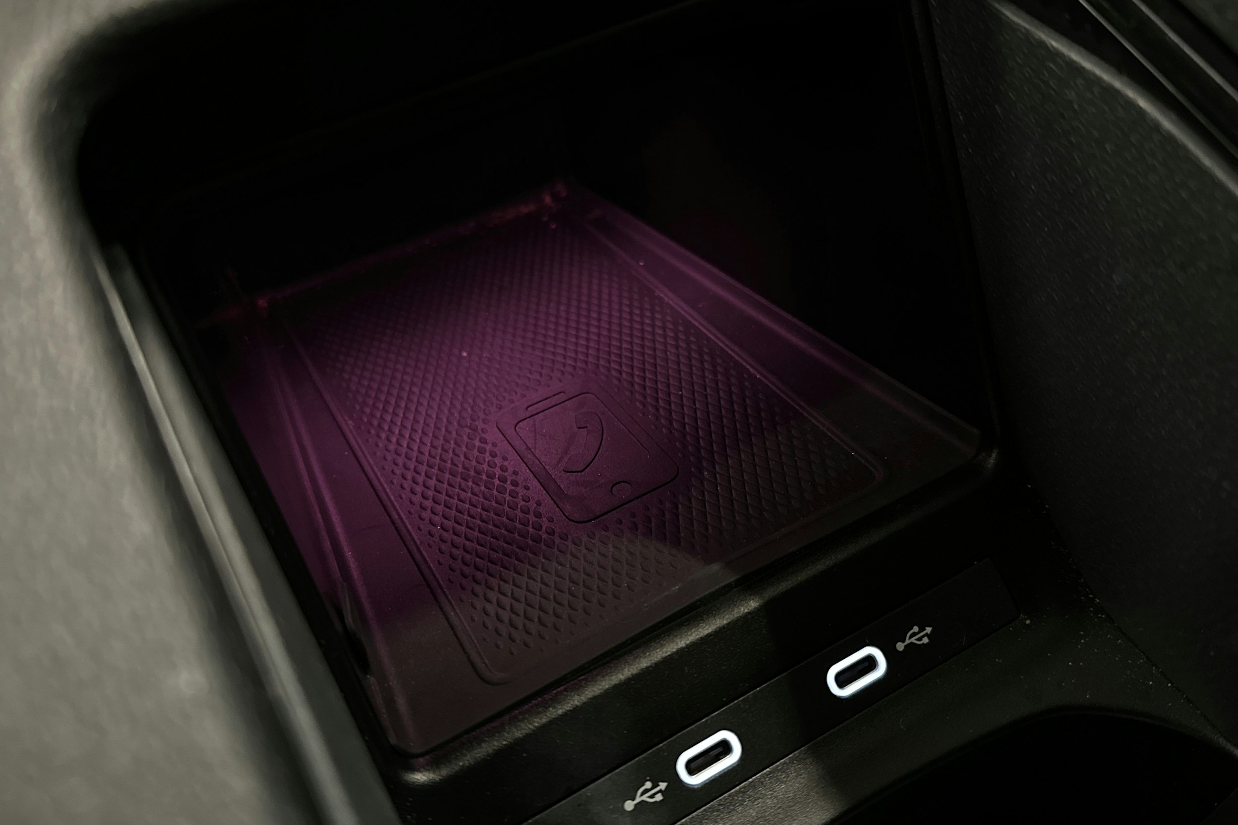 hopea Volkswagen ID.4 2023 kuva 27.