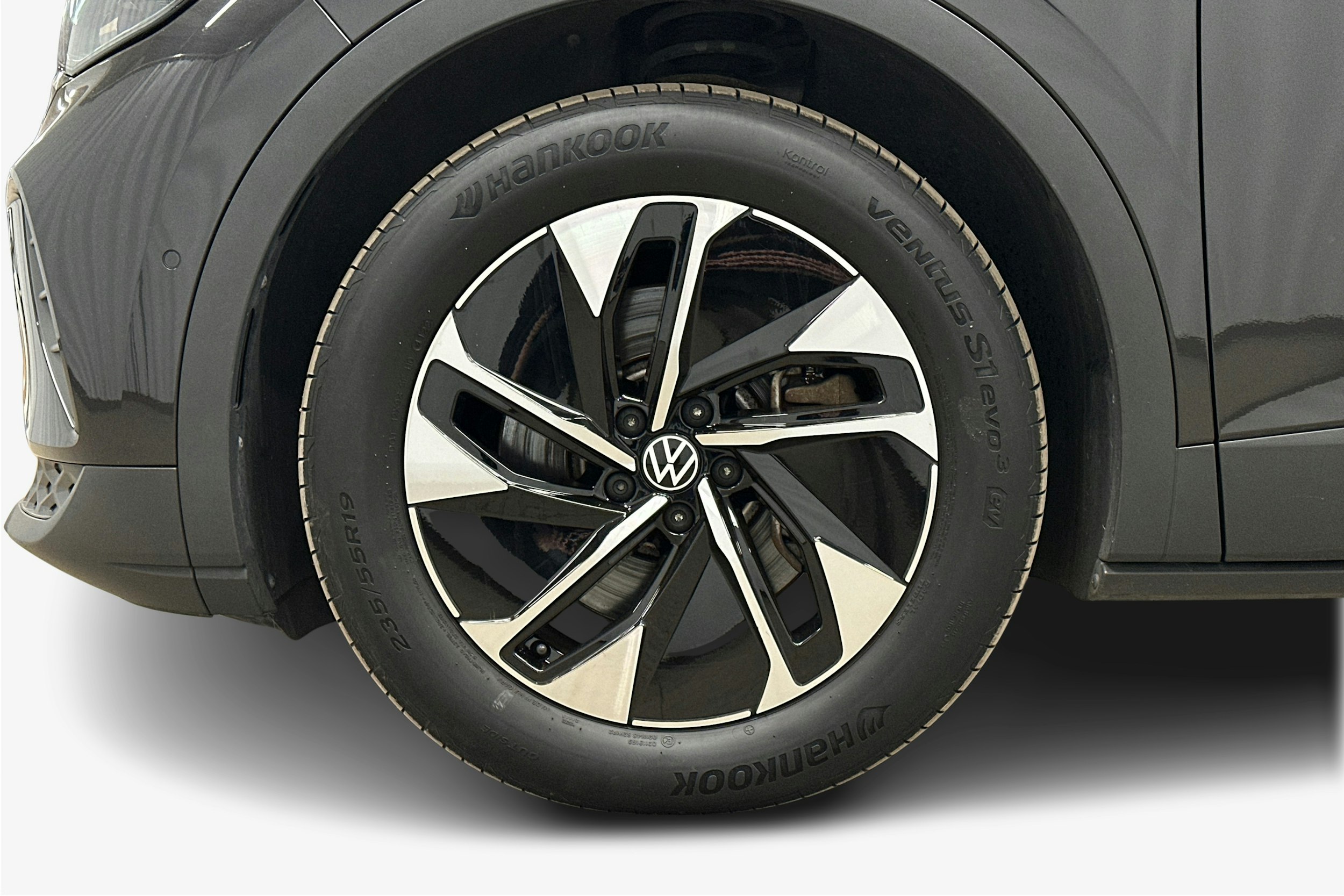 harmaa Volkswagen ID.4 2023 kuva 12.