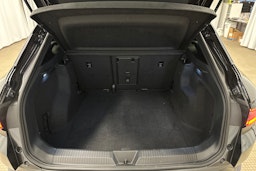 harmaa Volkswagen ID.4 2023 kuva 15.