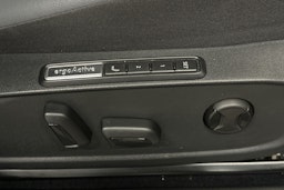 harmaa Volkswagen ID.4 2023 kuva 18.