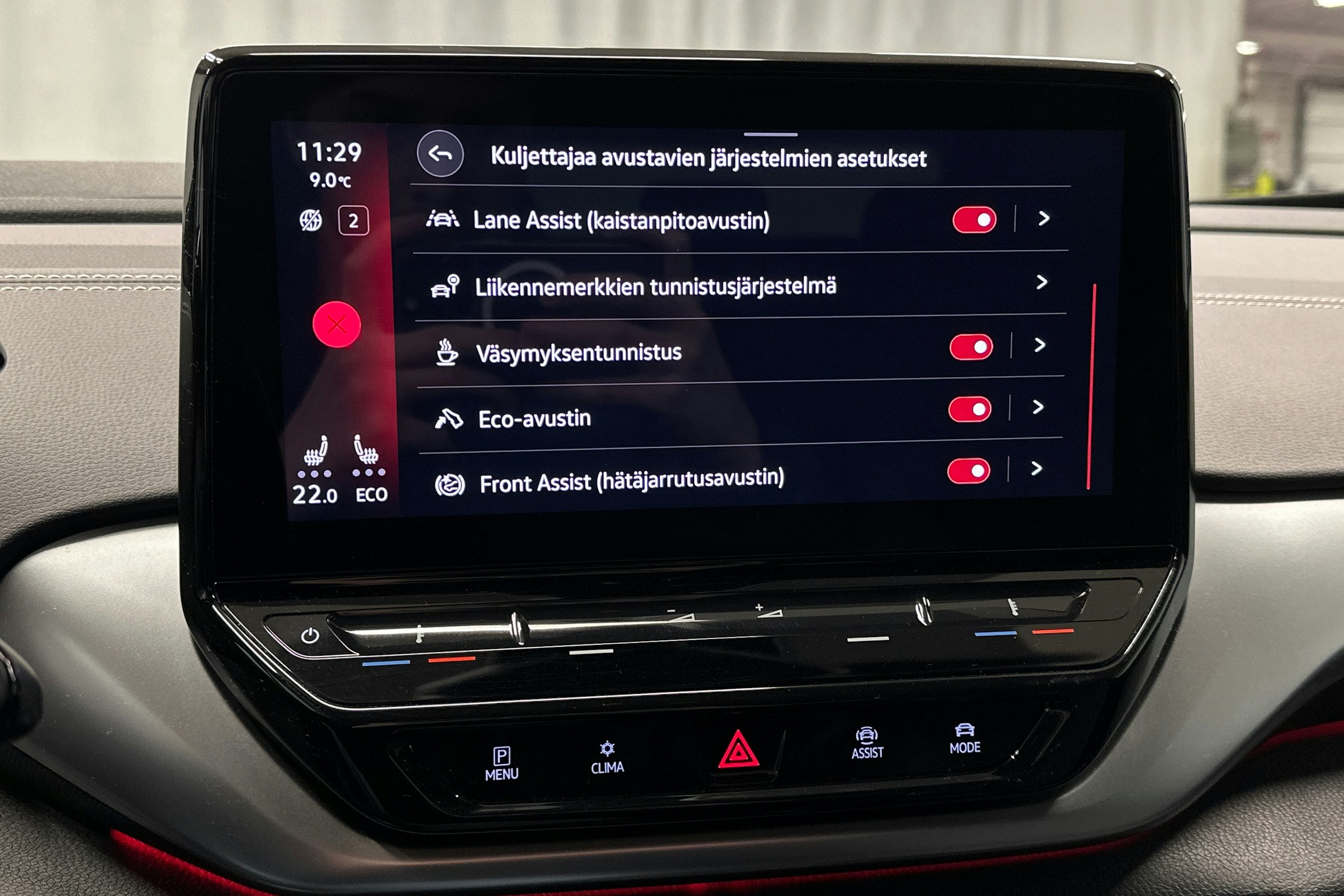 harmaa Volkswagen ID.4 2023 kuva 28.