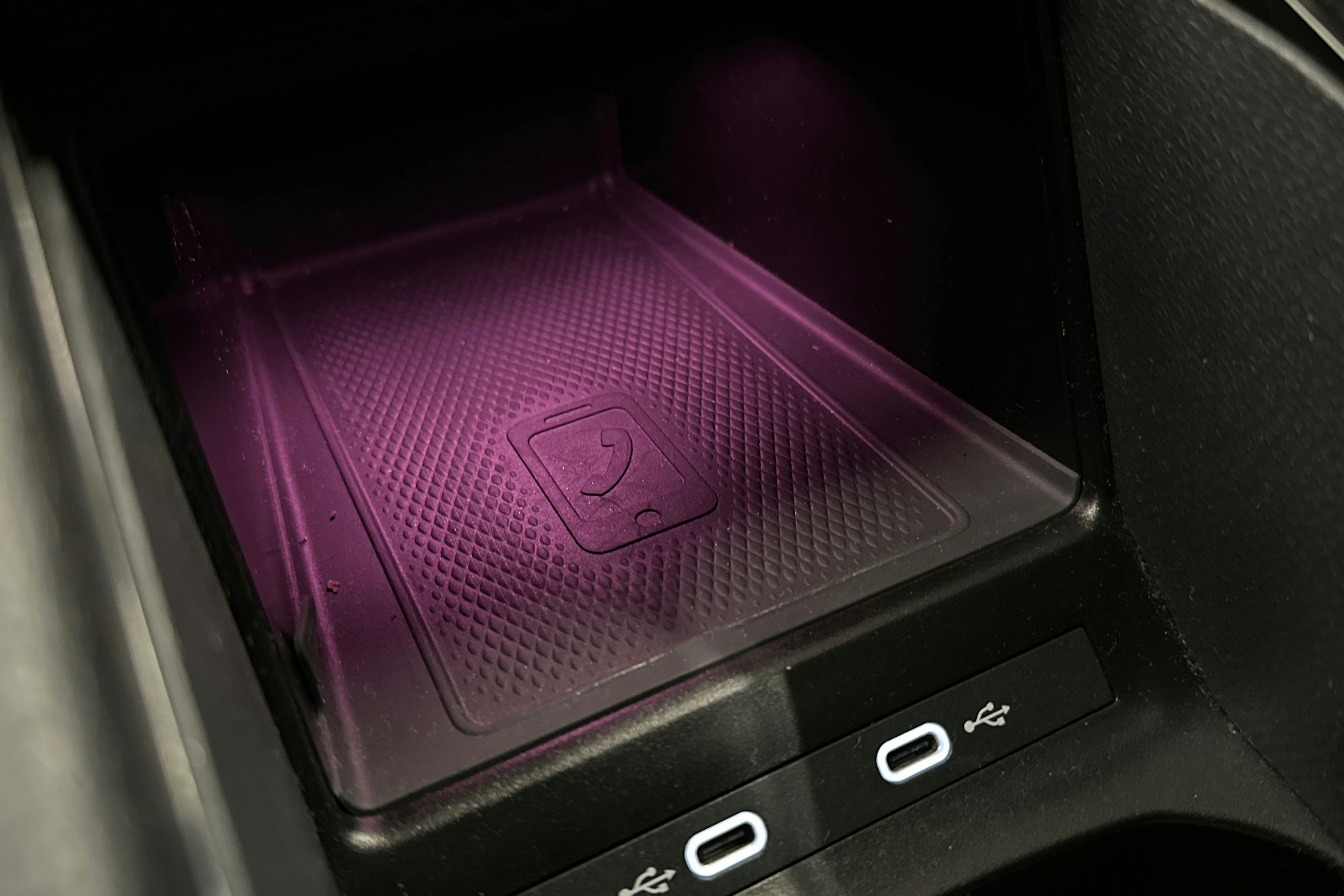 harmaa Volkswagen ID.4 2023 kuva 30.