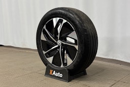 harmaa Volkswagen ID.4 2023 kuva 13.