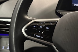 harmaa Volkswagen ID.4 2023 kuva 18.